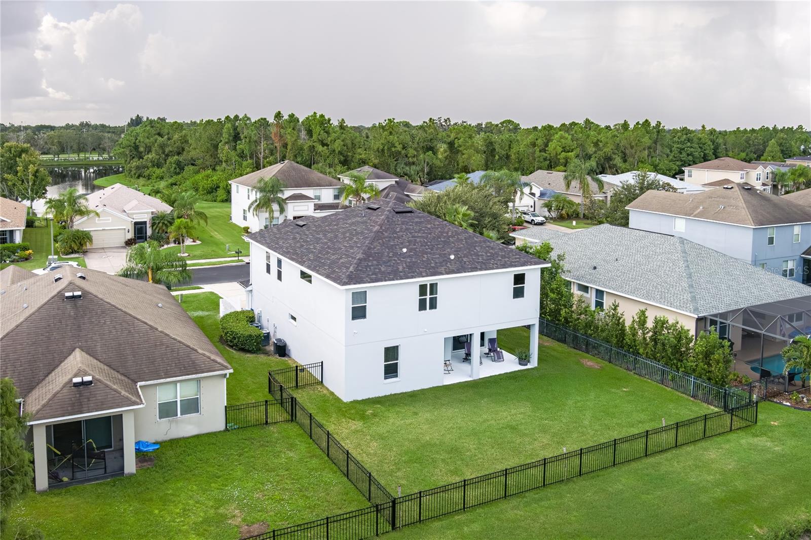 Image 33 of 41 For 9058 39th Street Circle E