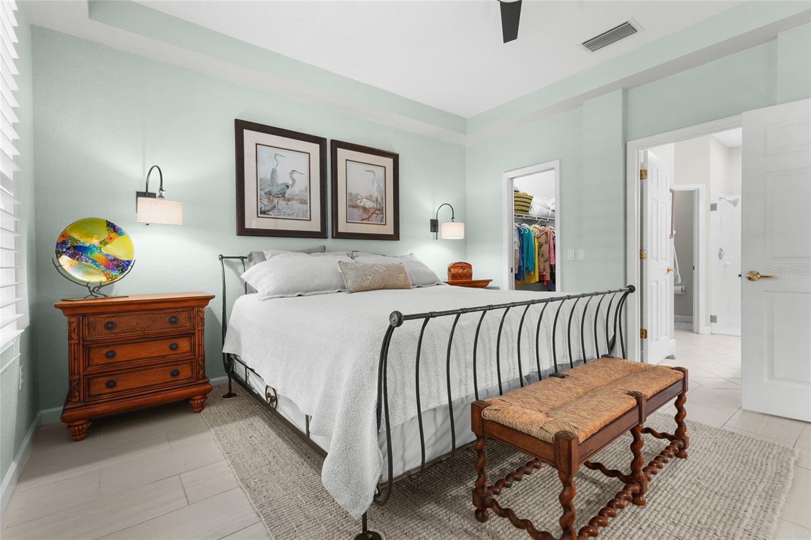 Image 19 of 54 For 4840 Lakescene Place