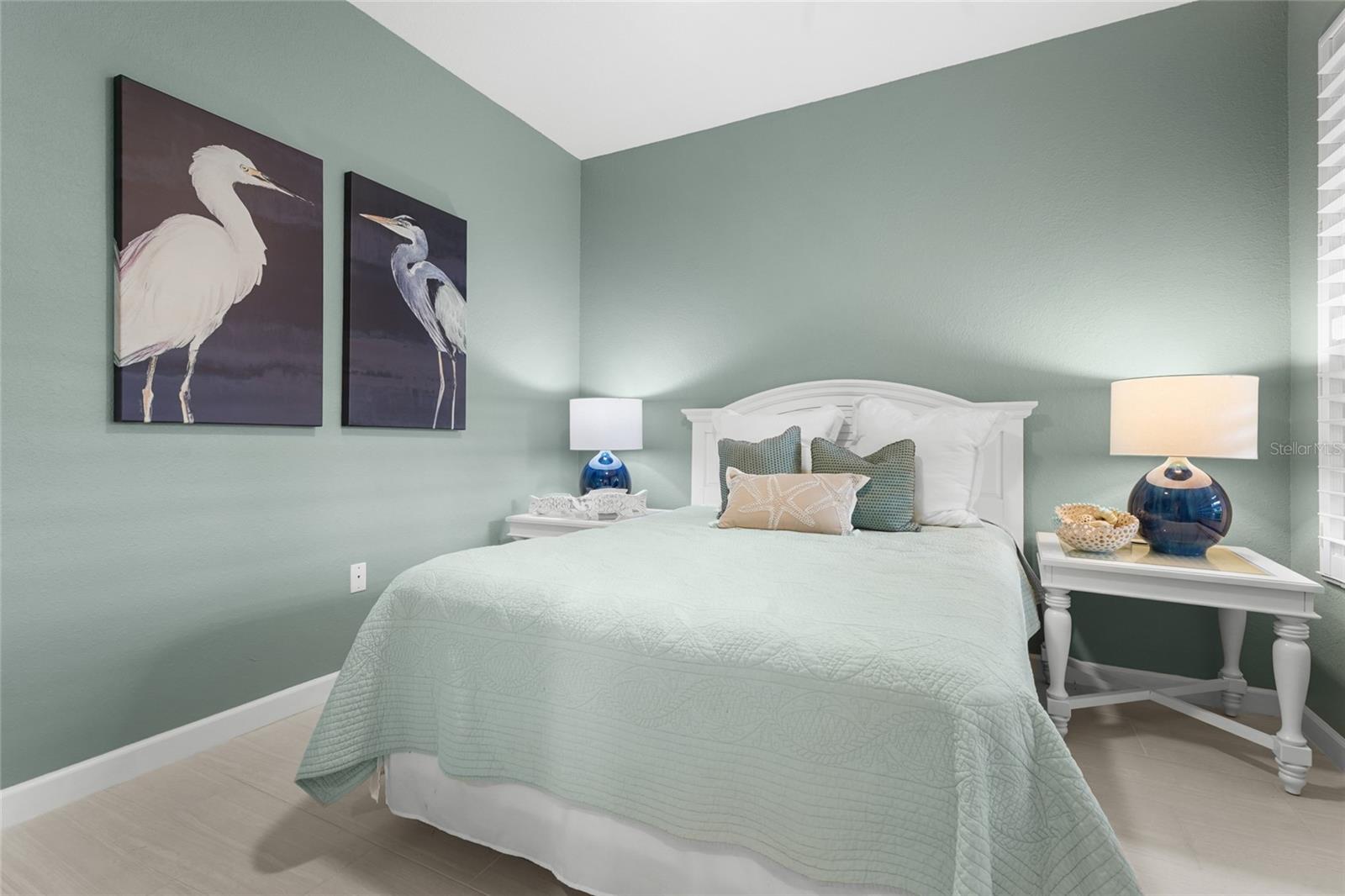 Image 24 of 54 For 4840 Lakescene Place