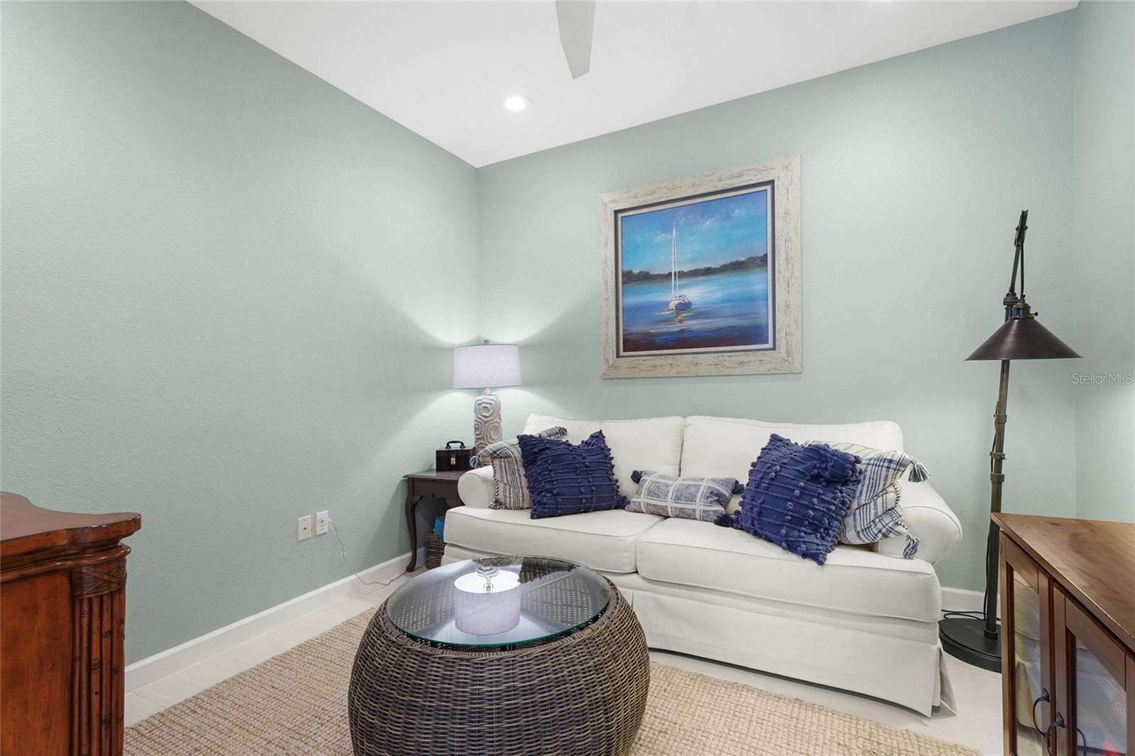 Image 27 of 54 For 4840 Lakescene Place