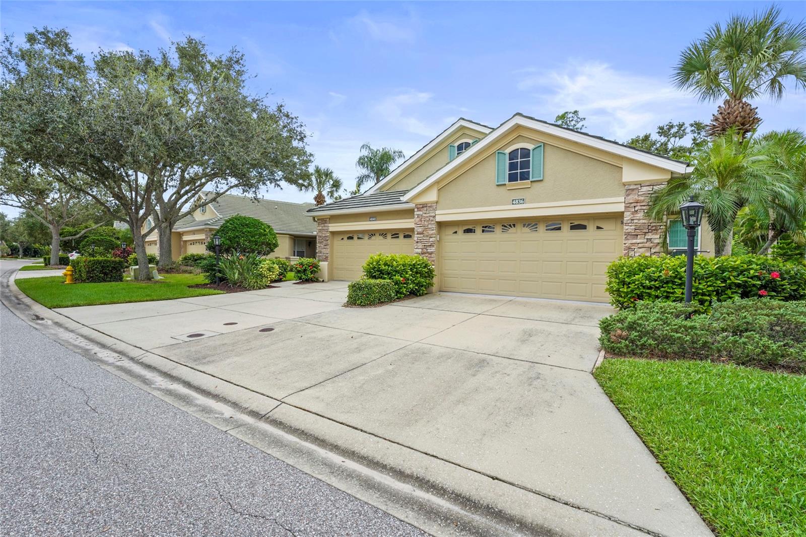 Image 41 of 54 For 4840 Lakescene Place