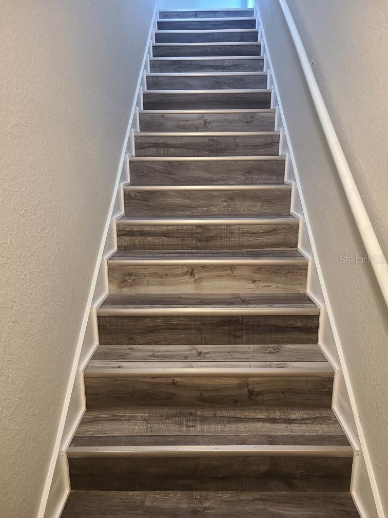Image 15 of 18 For 8933 Manor Loop 202