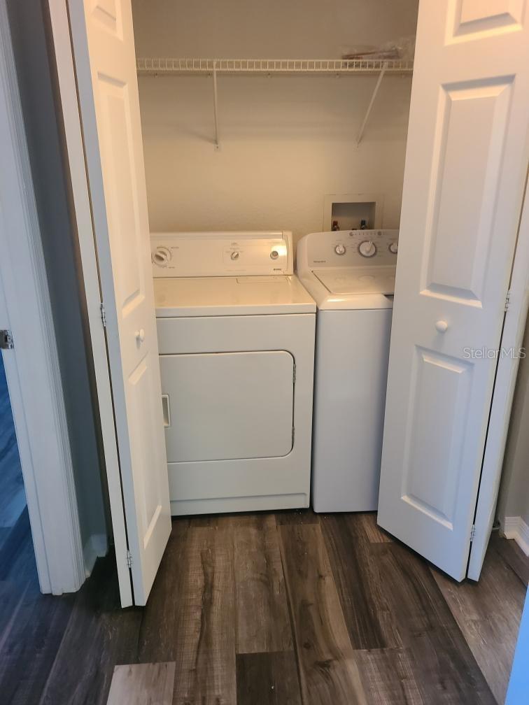 Image 6 of 18 For 8933 Manor Loop 202