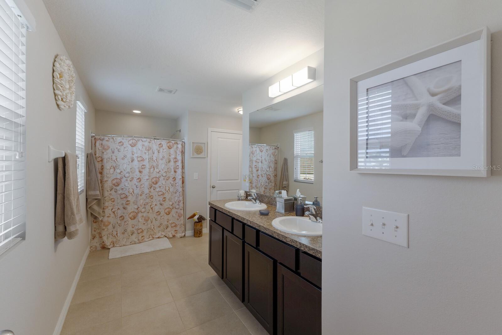 Image 25 of 77 For 343 Tierra Verde Way