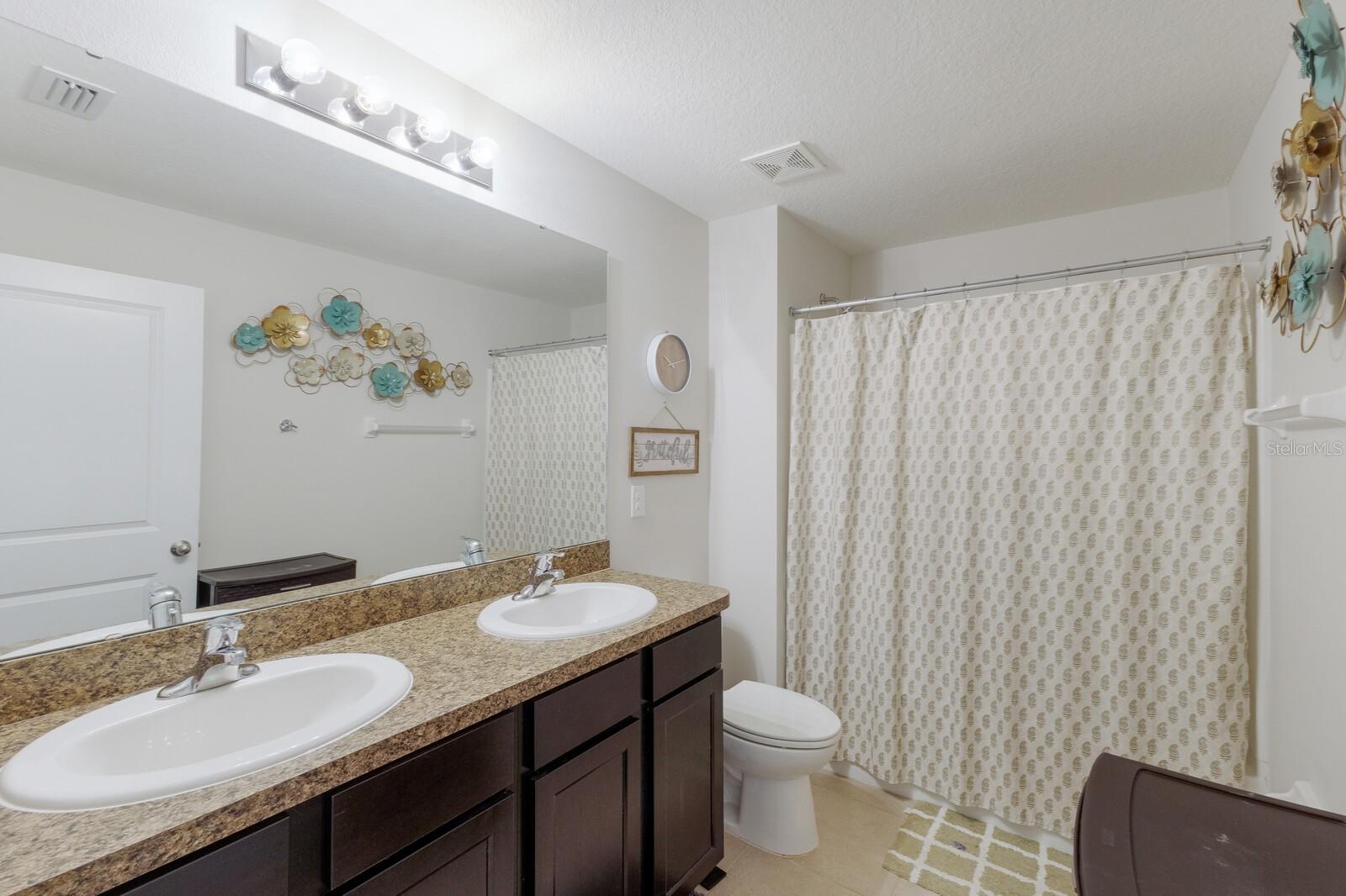 Image 36 of 77 For 343 Tierra Verde Way
