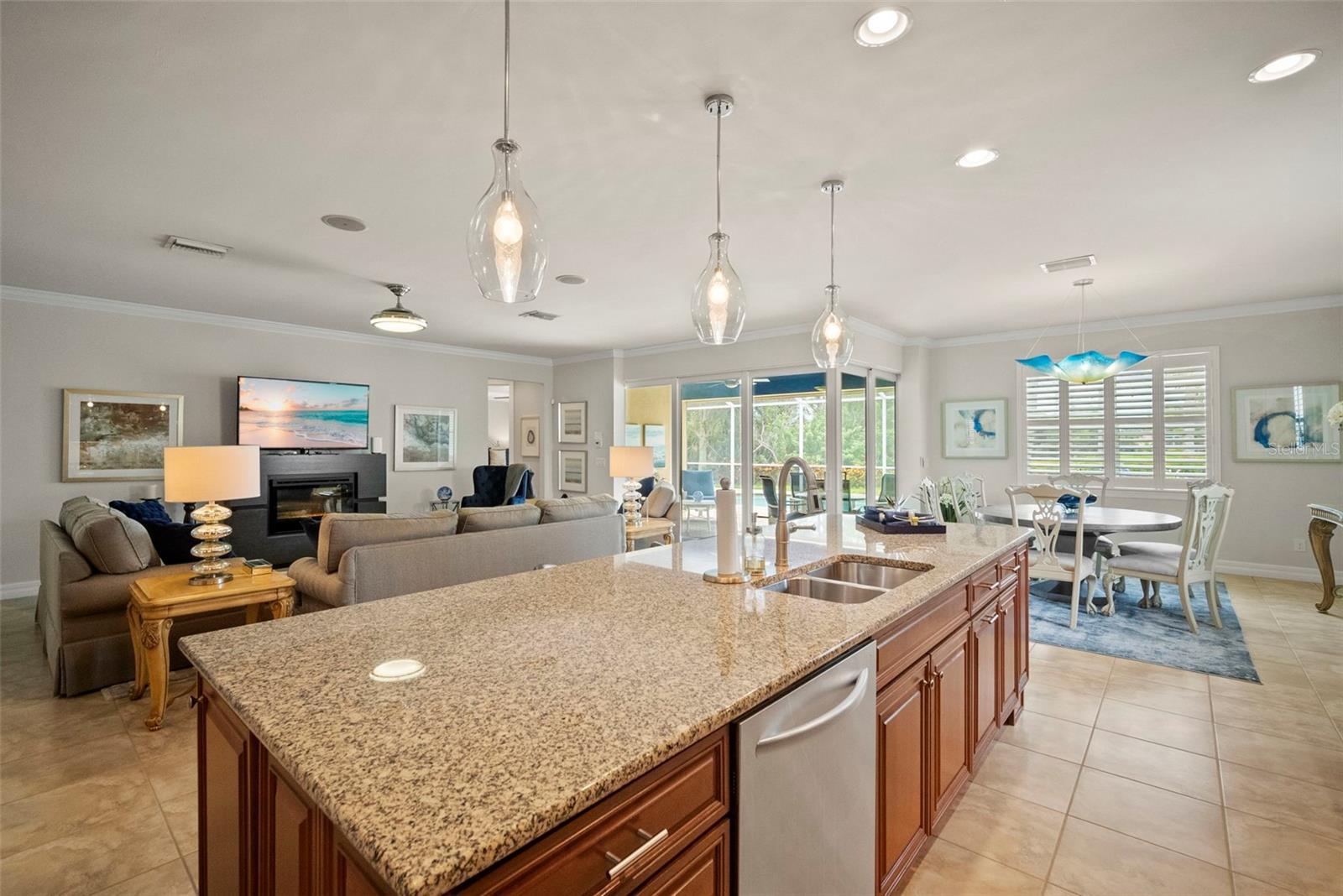 Image 11 of 50 For 6129 Abaco Drive