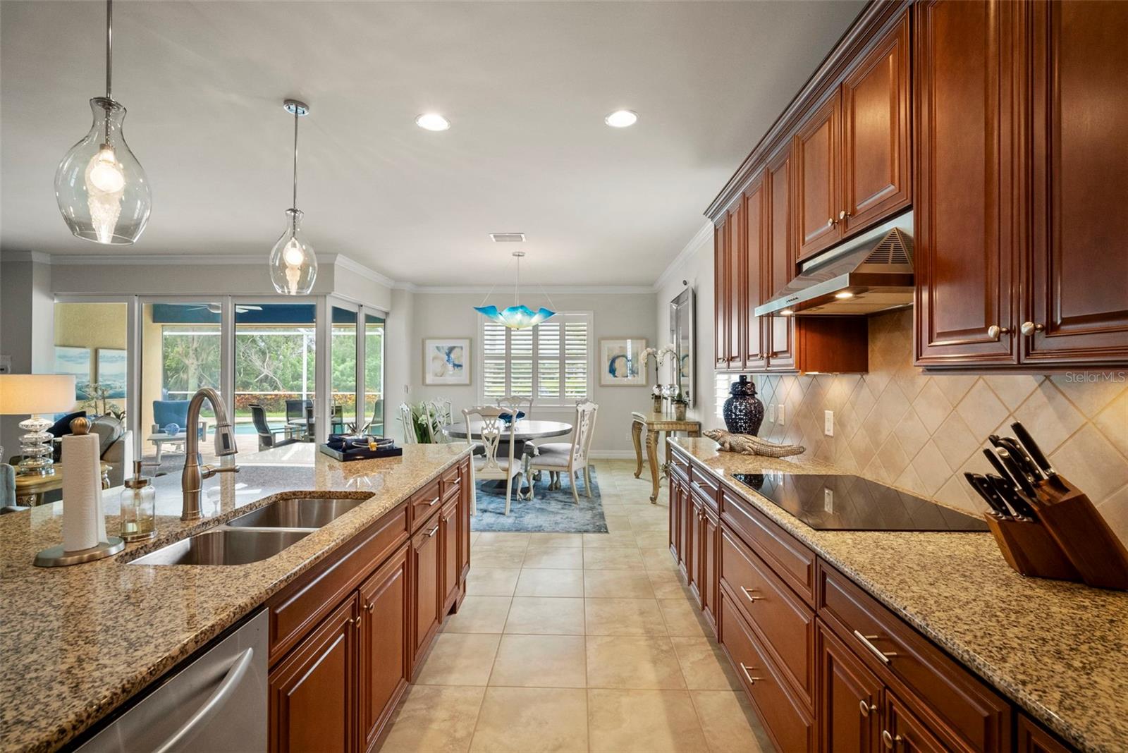Image 13 of 50 For 6129 Abaco Drive