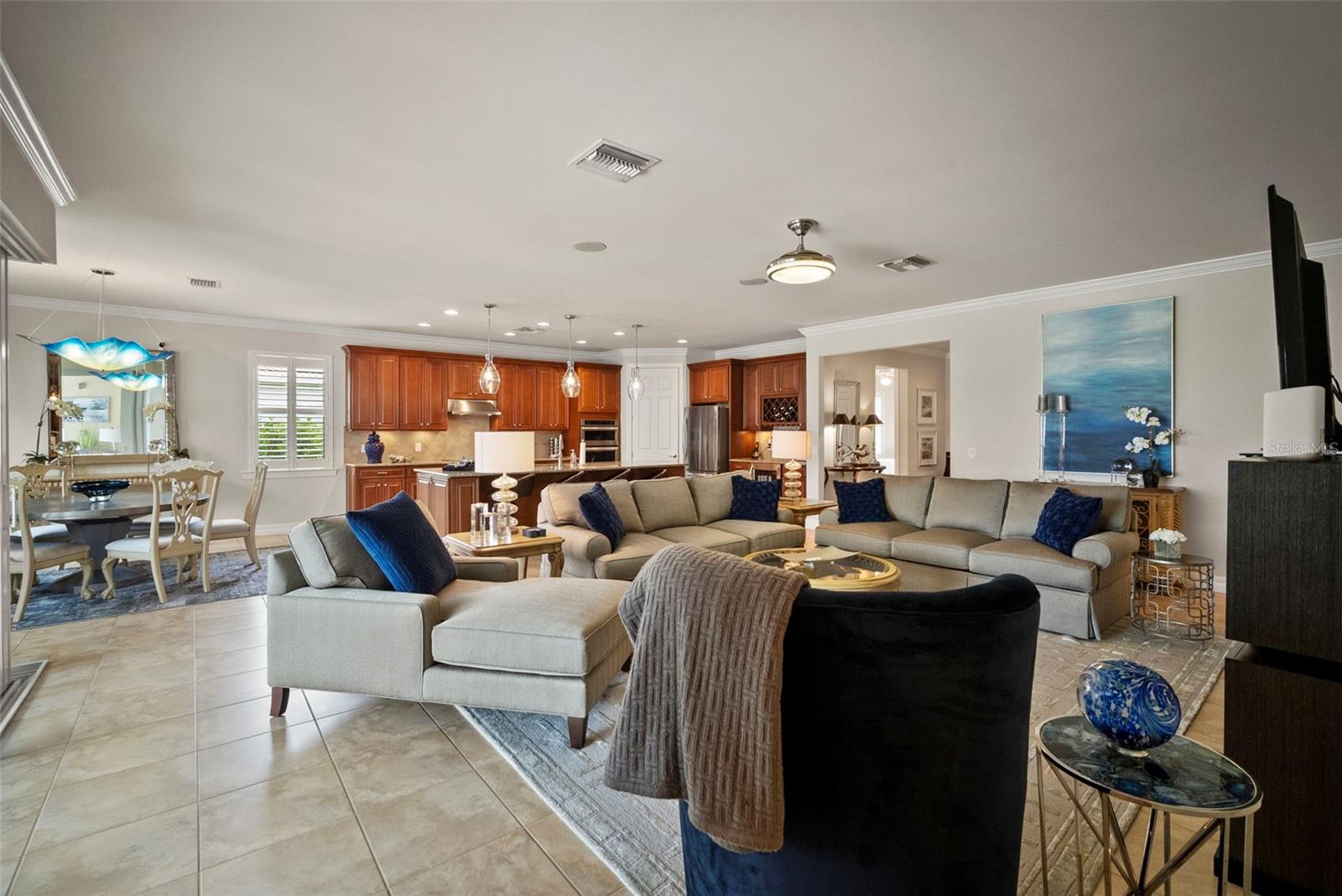 Image 7 of 50 For 6129 Abaco Drive