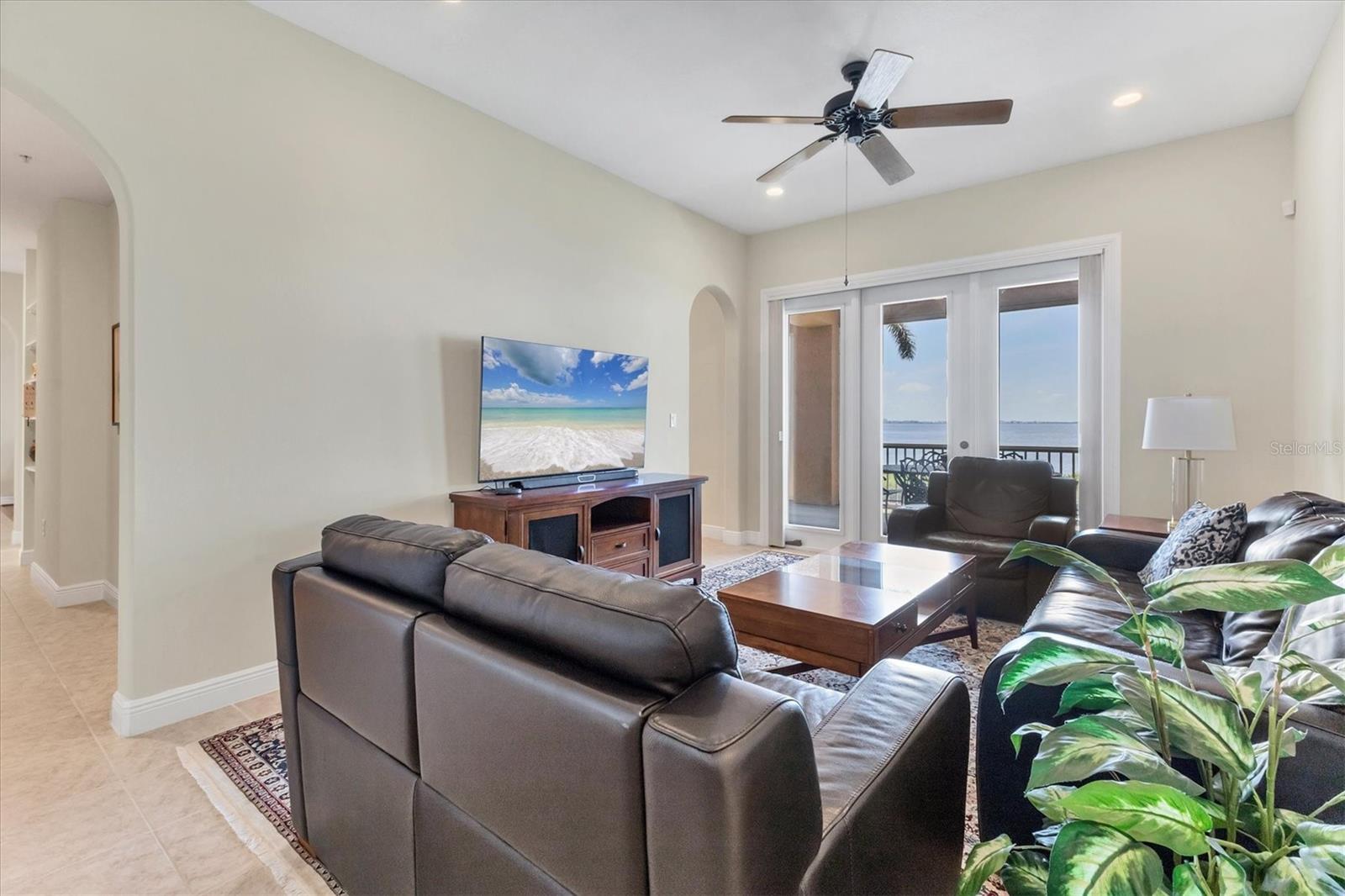 Image 12 of 35 For 2708 Bay Drive