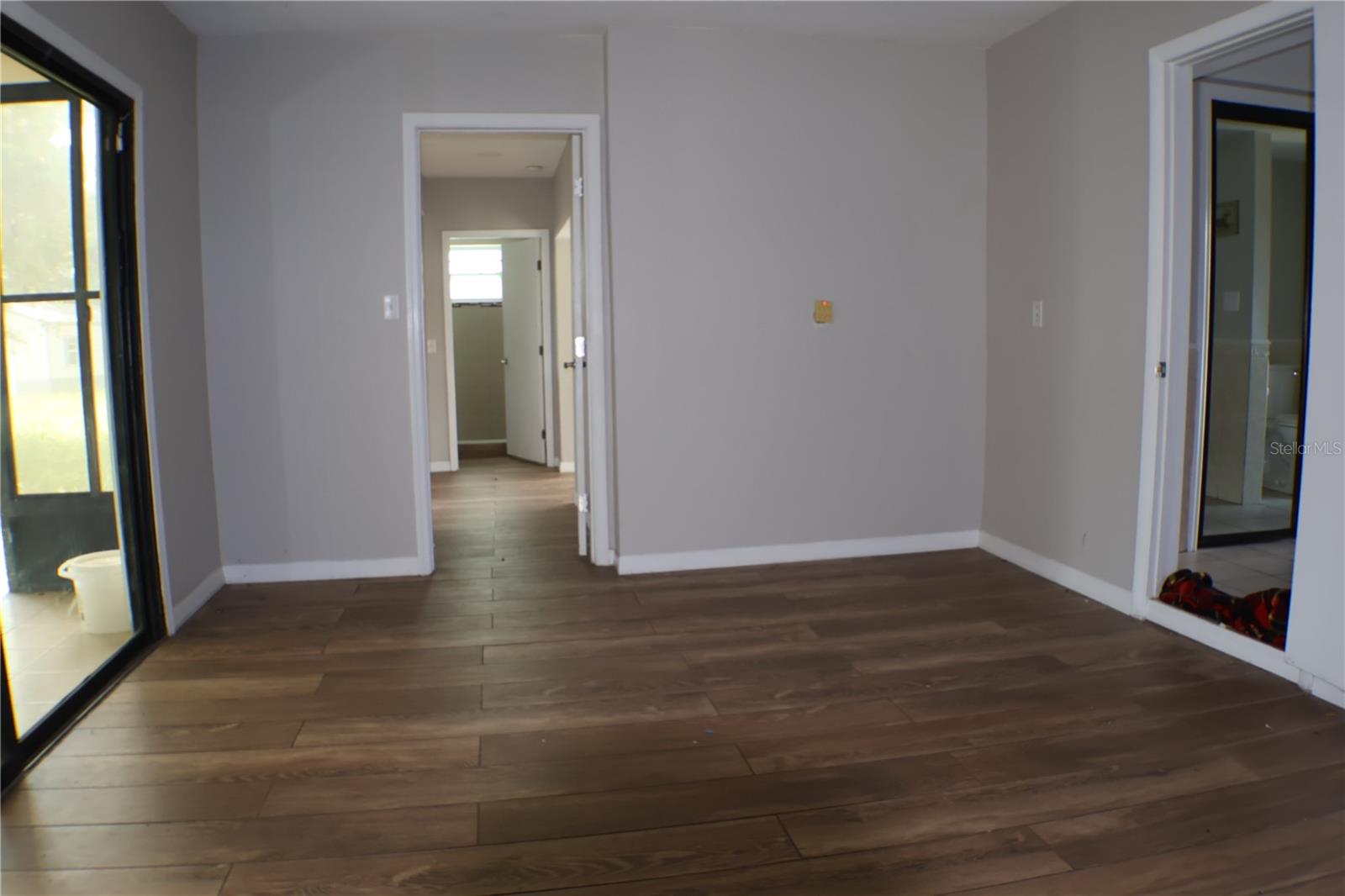 Image 10 of 27 For 18923 Rolling Oak Drive