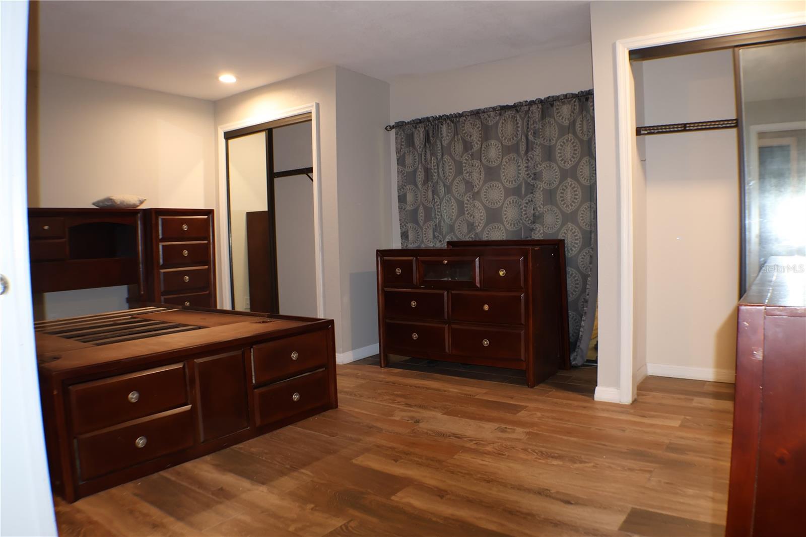 Image 11 of 27 For 18923 Rolling Oak Drive