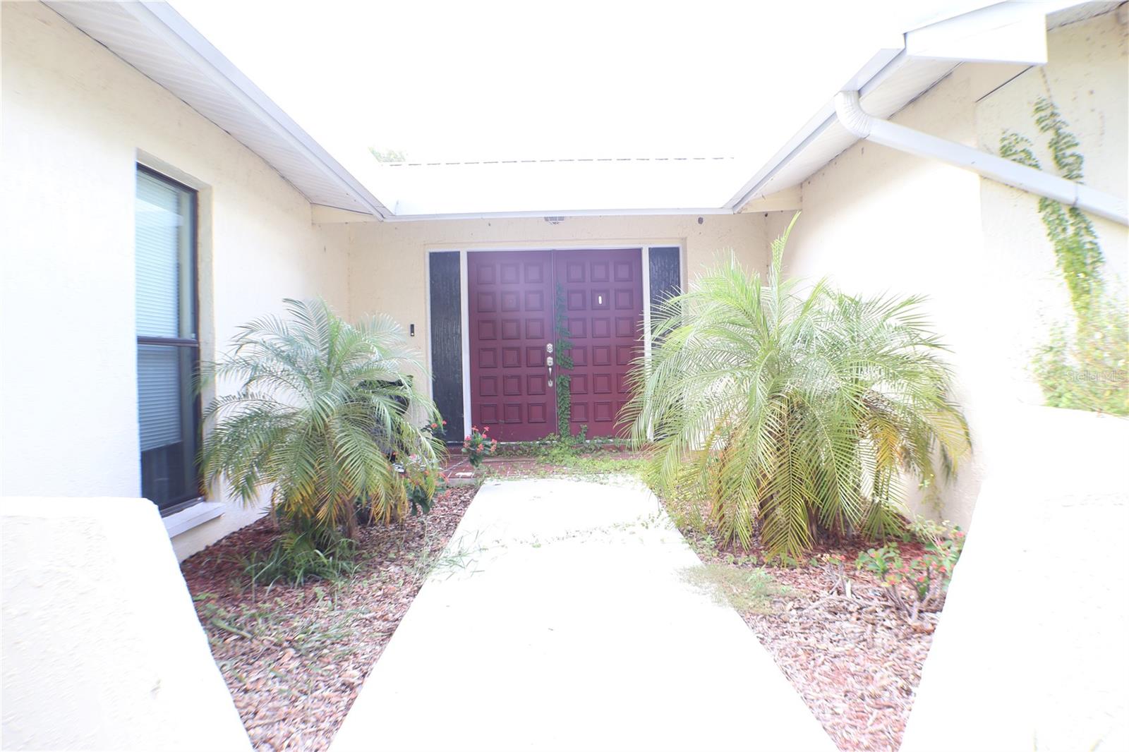 Image 2 of 27 For 18923 Rolling Oak Drive