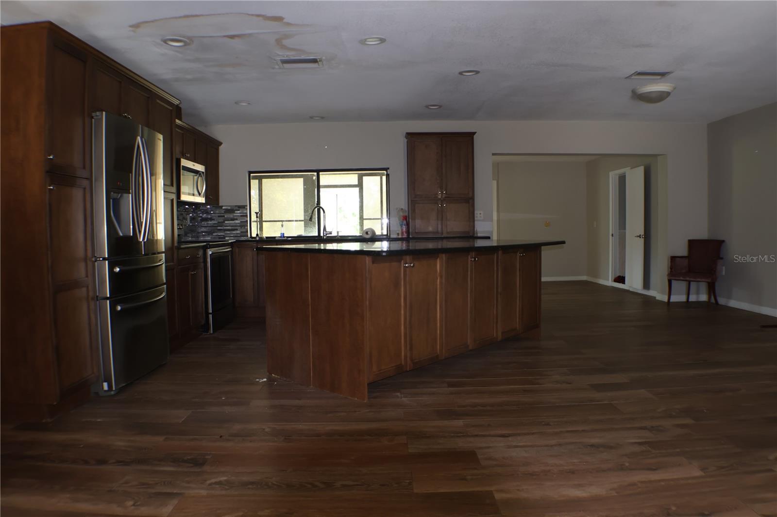 Image 7 of 27 For 18923 Rolling Oak Drive