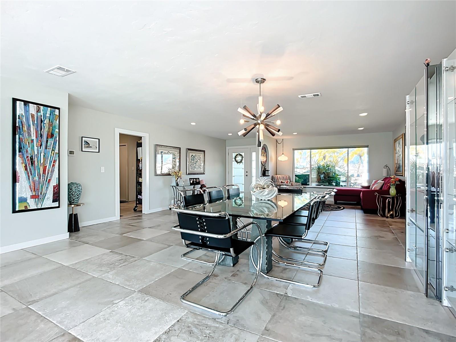 Image 9 of 59 For 4904 Commonwealth Rd.,