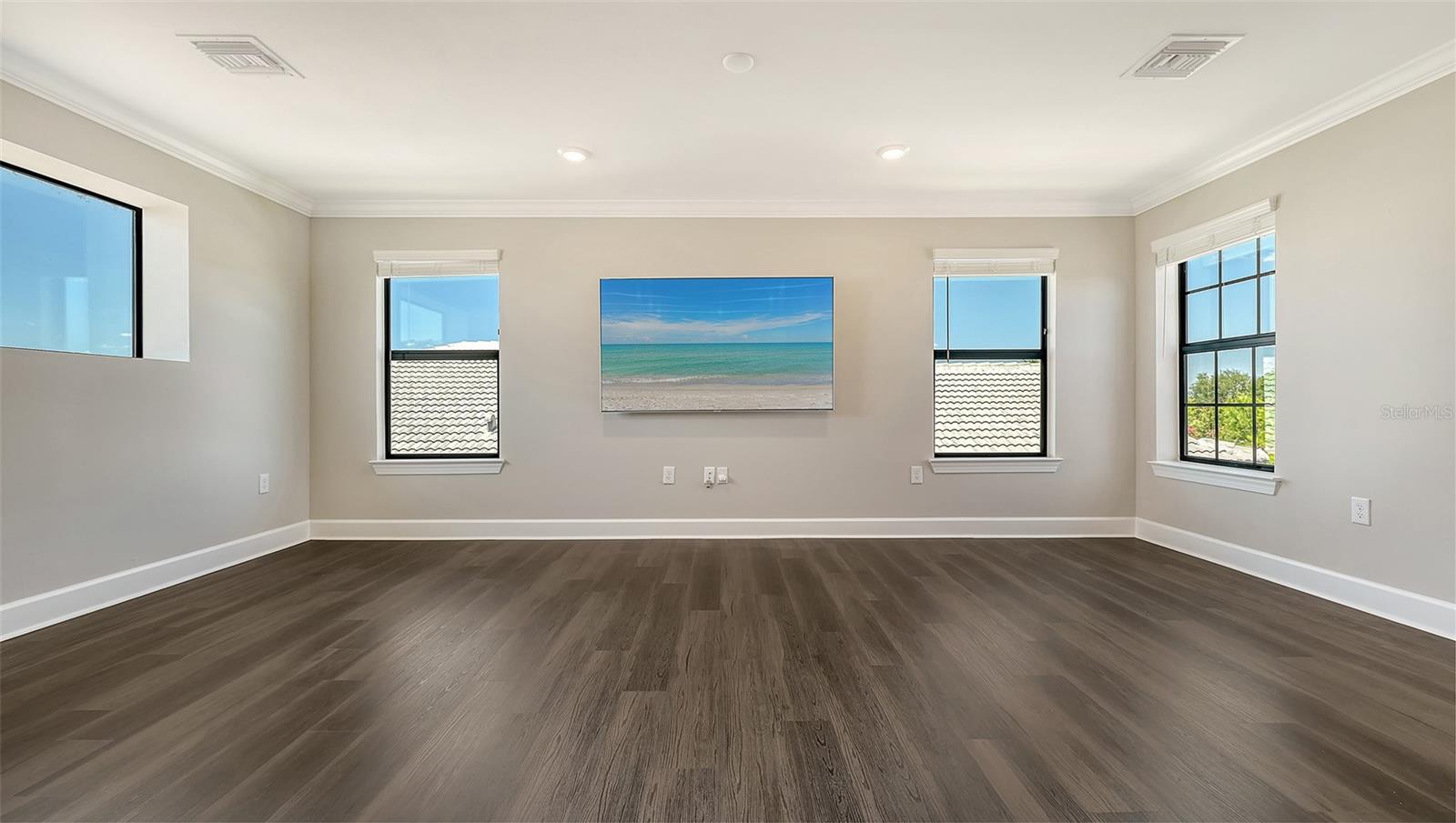 Image 51 of 90 For 7889 Mainsail Lane