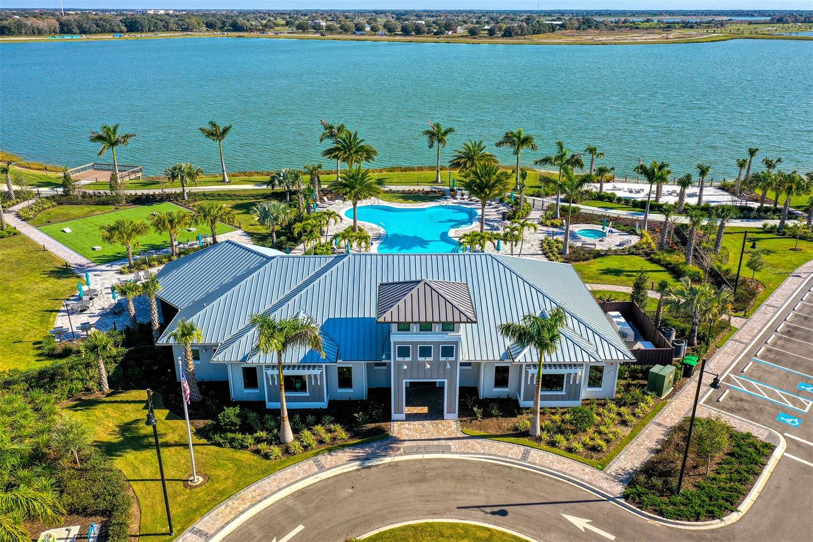 Image 63 of 90 For 7889 Mainsail Lane