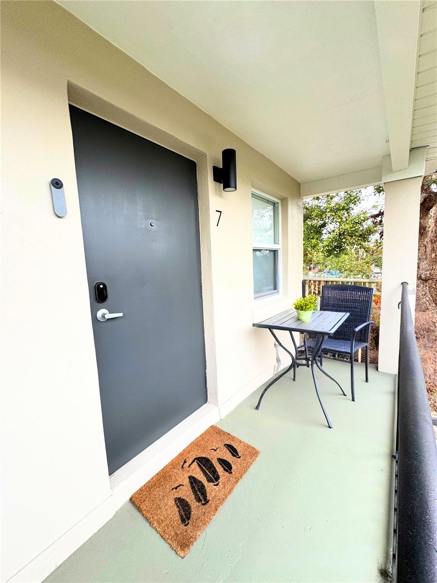 Image 2 of 11 For 224 6th Avenue N 7