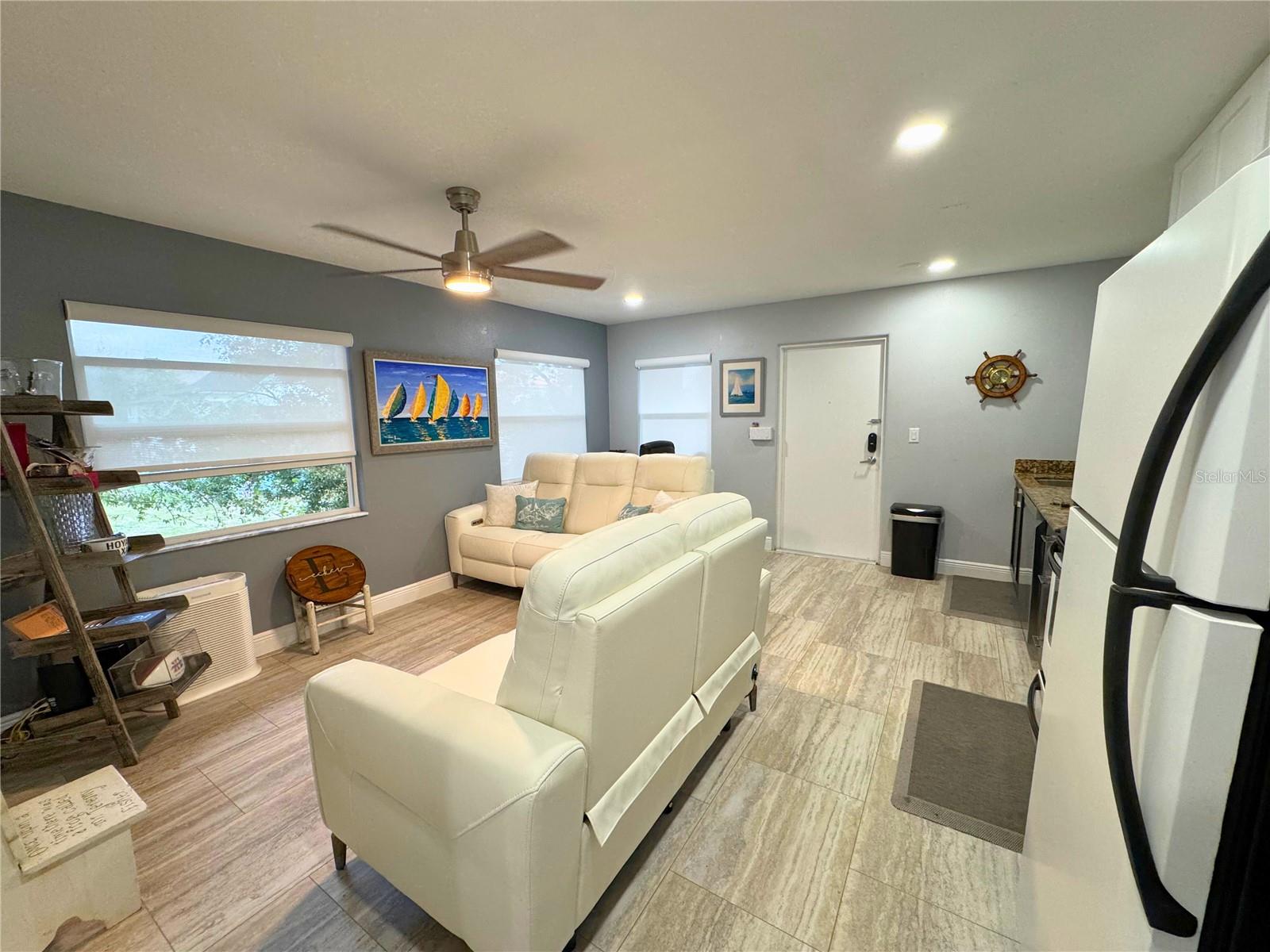 Image 5 of 11 For 224 6th Avenue N 7