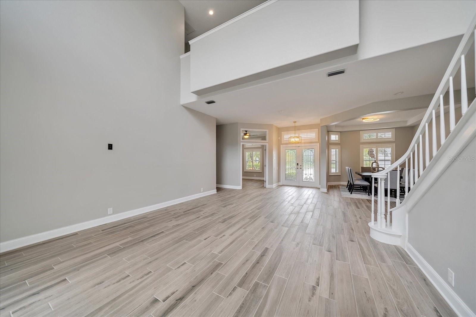 Image 13 of 100 For 6911 Riversedge Street Circle