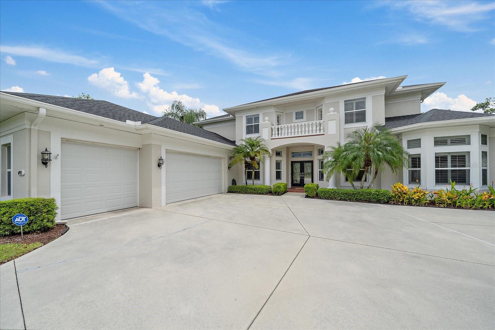 Image 3 of 100 For 6911 Riversedge Street Circle