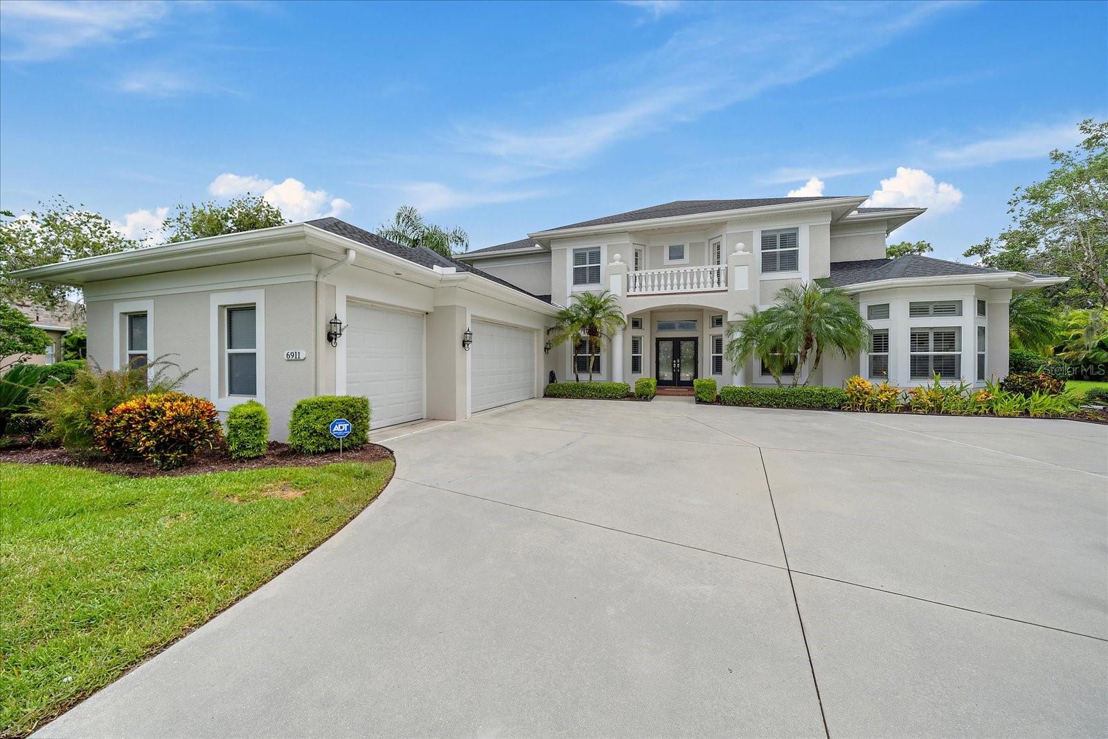 Image 4 of 100 For 6911 Riversedge Street Circle
