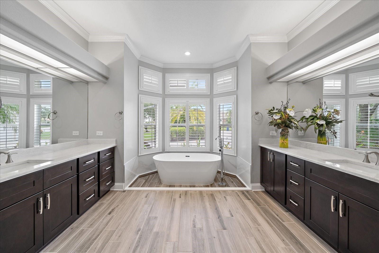 Image 70 of 100 For 6911 Riversedge Street Circle