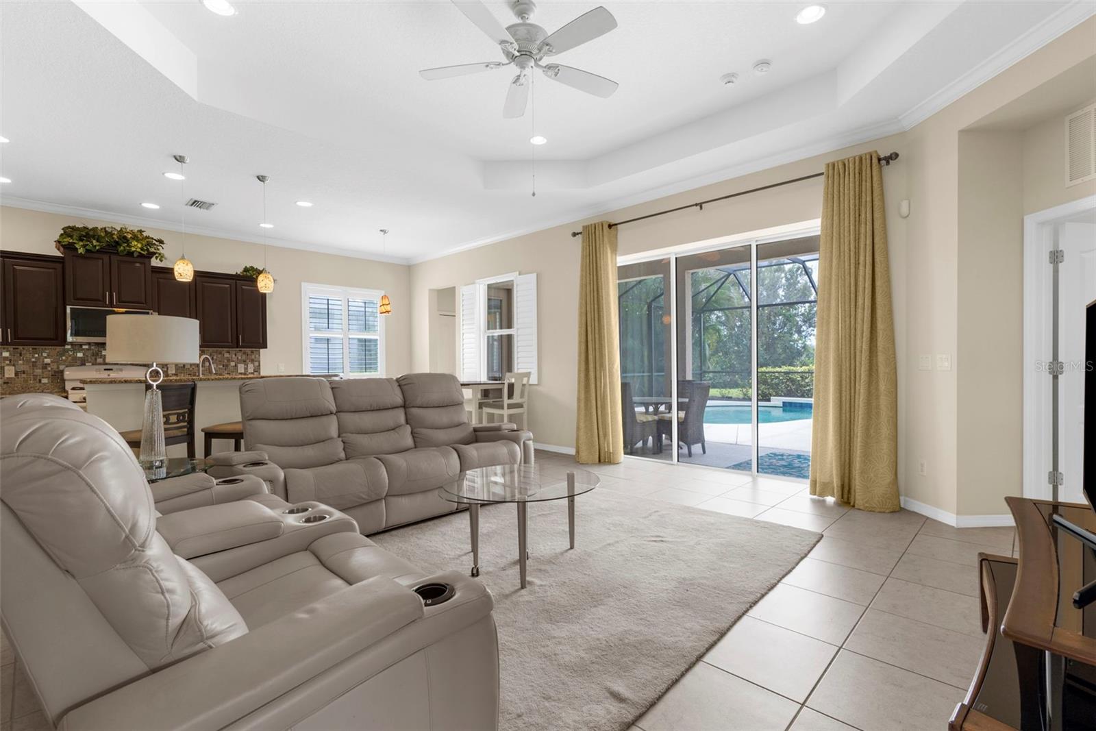 Image 15 of 41 For 4720 Claremont Park Drive