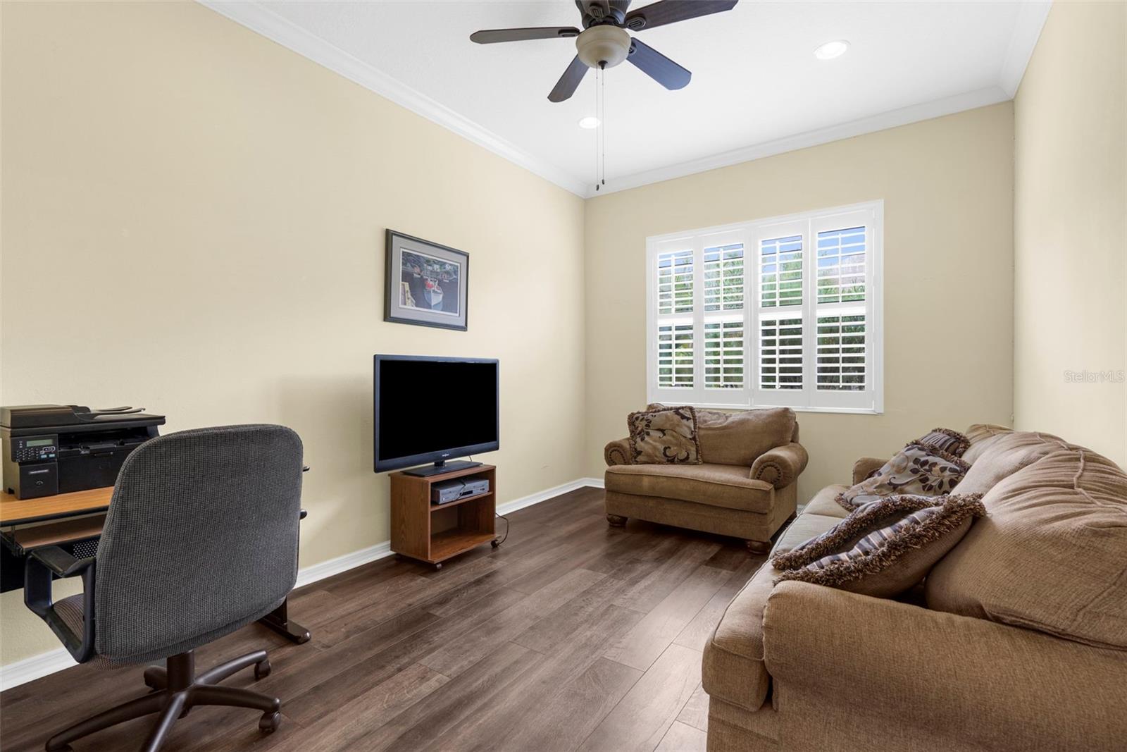 Image 18 of 41 For 4720 Claremont Park Drive