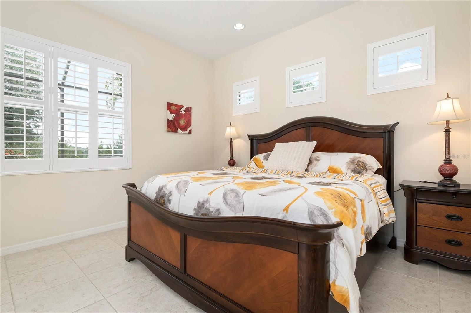 Image 21 of 41 For 4720 Claremont Park Drive