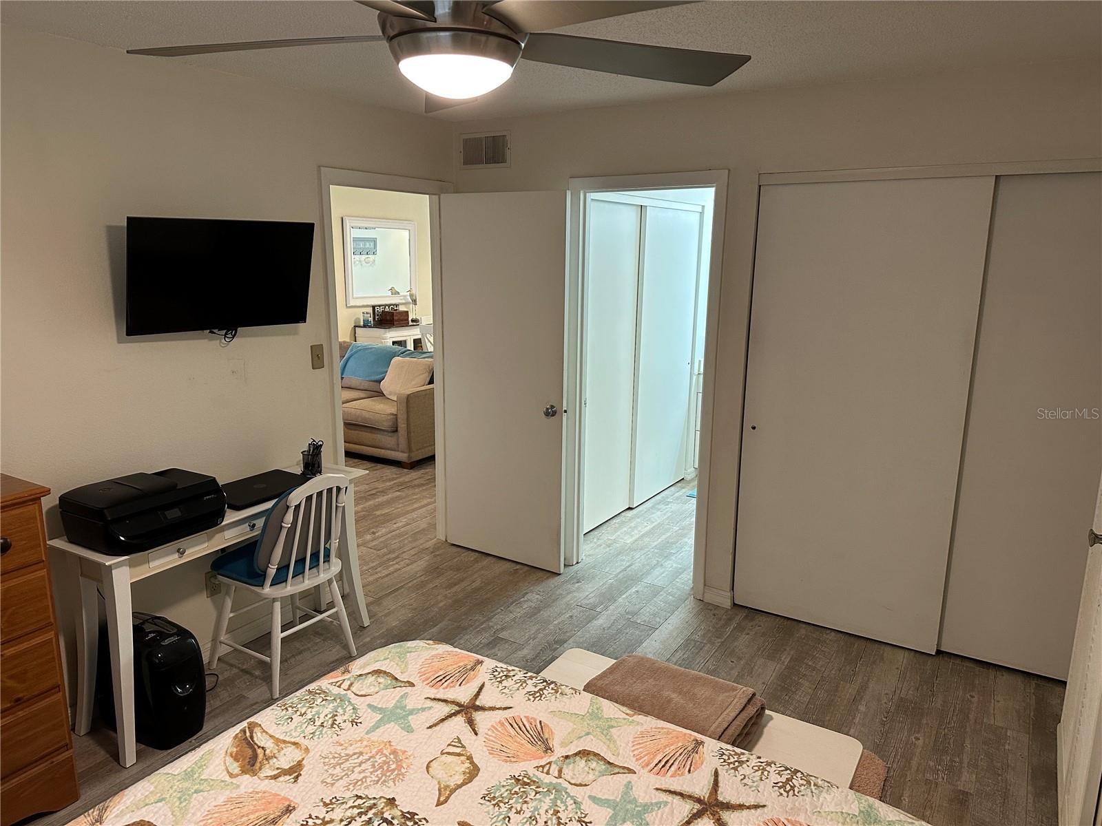 Image 11 of 25 For 6033 34th Street W 71