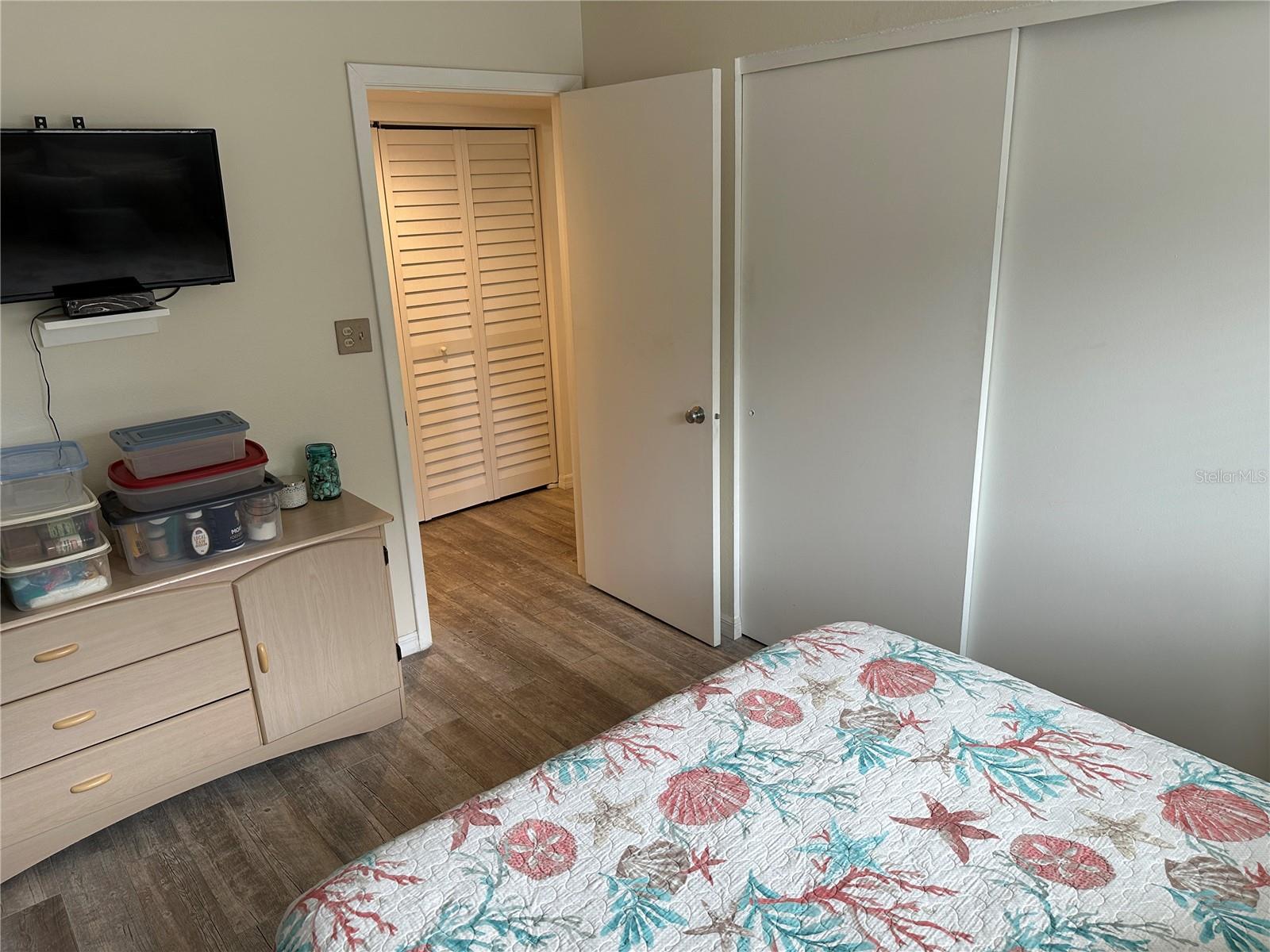 Image 16 of 25 For 6033 34th Street W 71