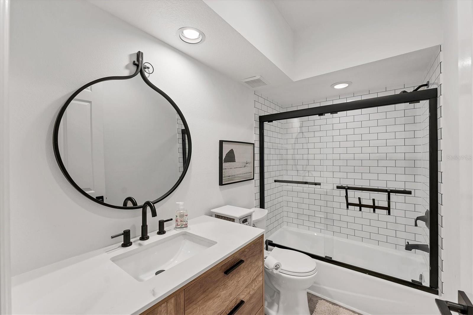 Image 20 of 31 For 3705 54th Drive W 102
