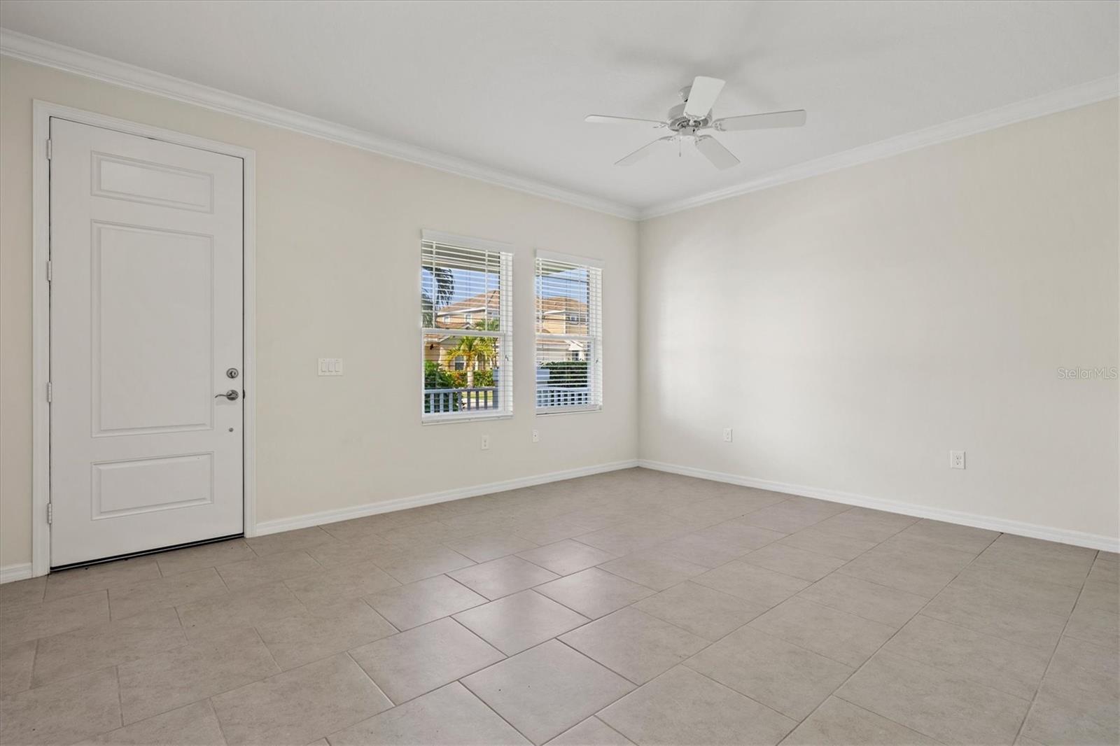 Image 10 of 100 For 128 Avens Dr