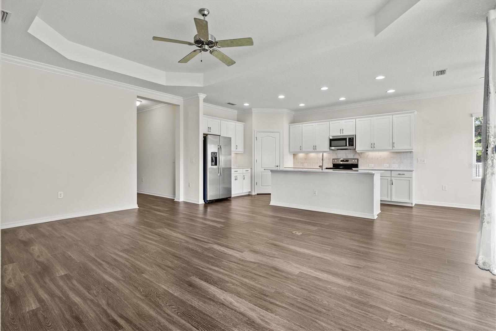 Image 14 of 100 For 128 Avens Dr