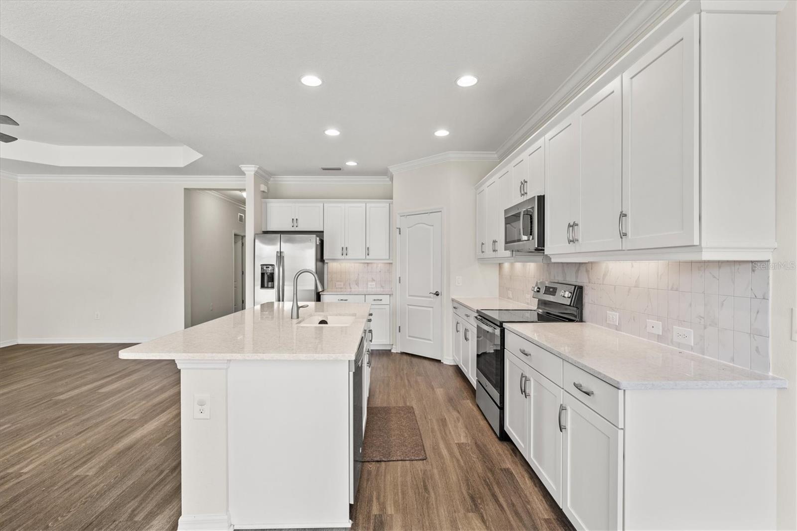 Image 20 of 100 For 128 Avens Dr