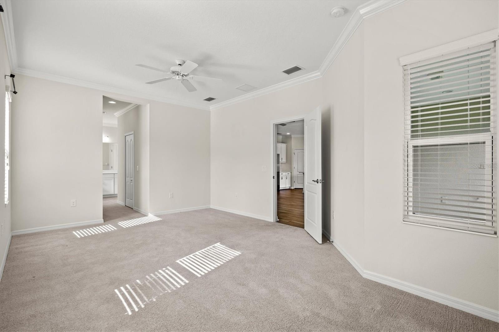 Image 26 of 100 For 128 Avens Dr