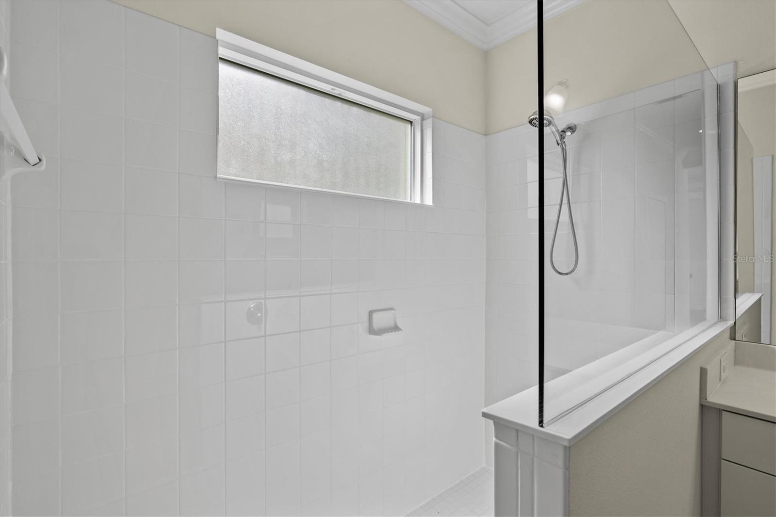 Image 30 of 100 For 128 Avens Dr