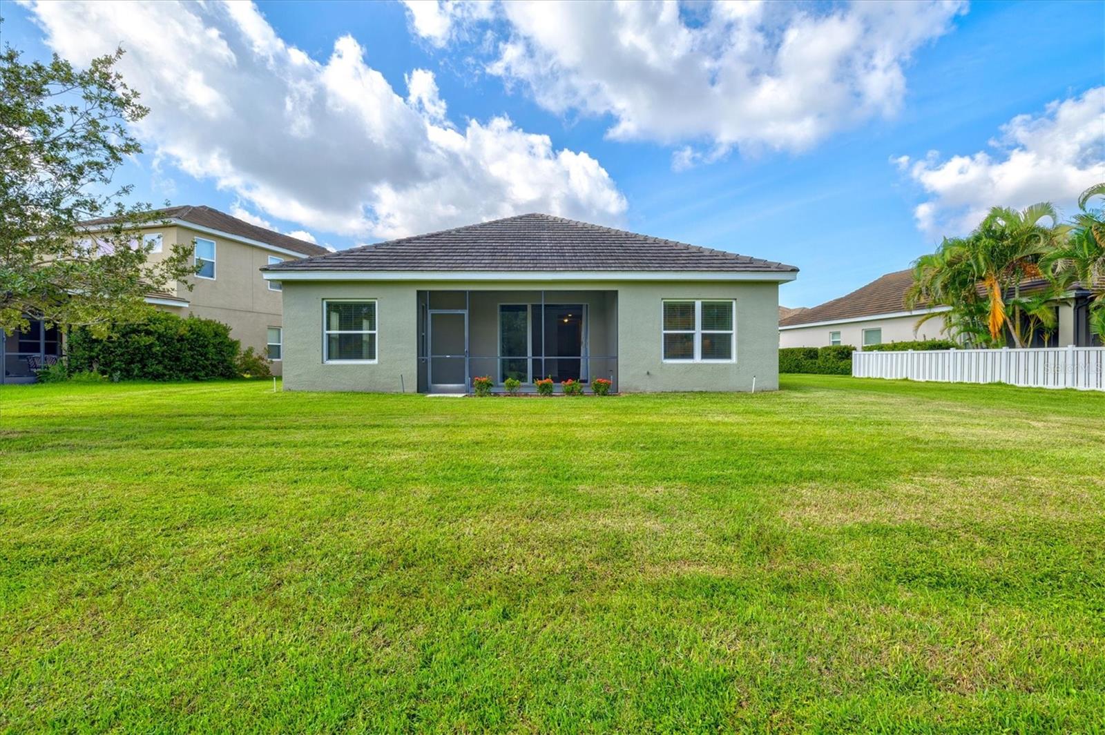 Image 46 of 100 For 128 Avens Dr