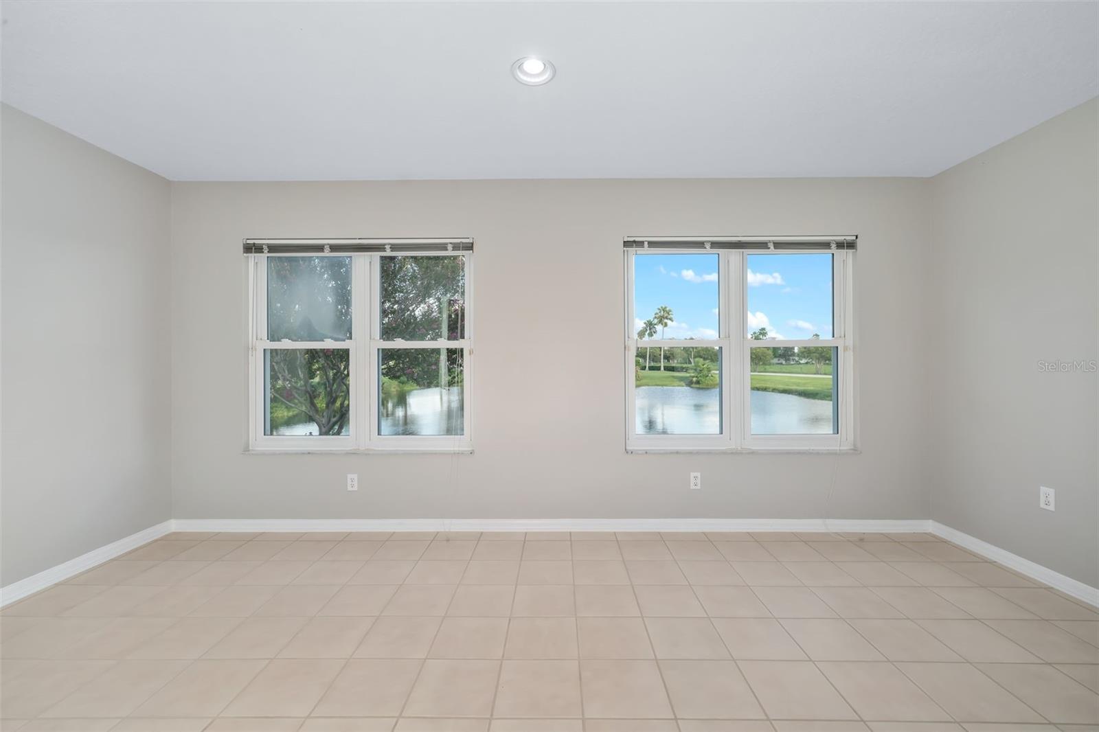 Image 17 of 46 For 2608 Edgewater Court