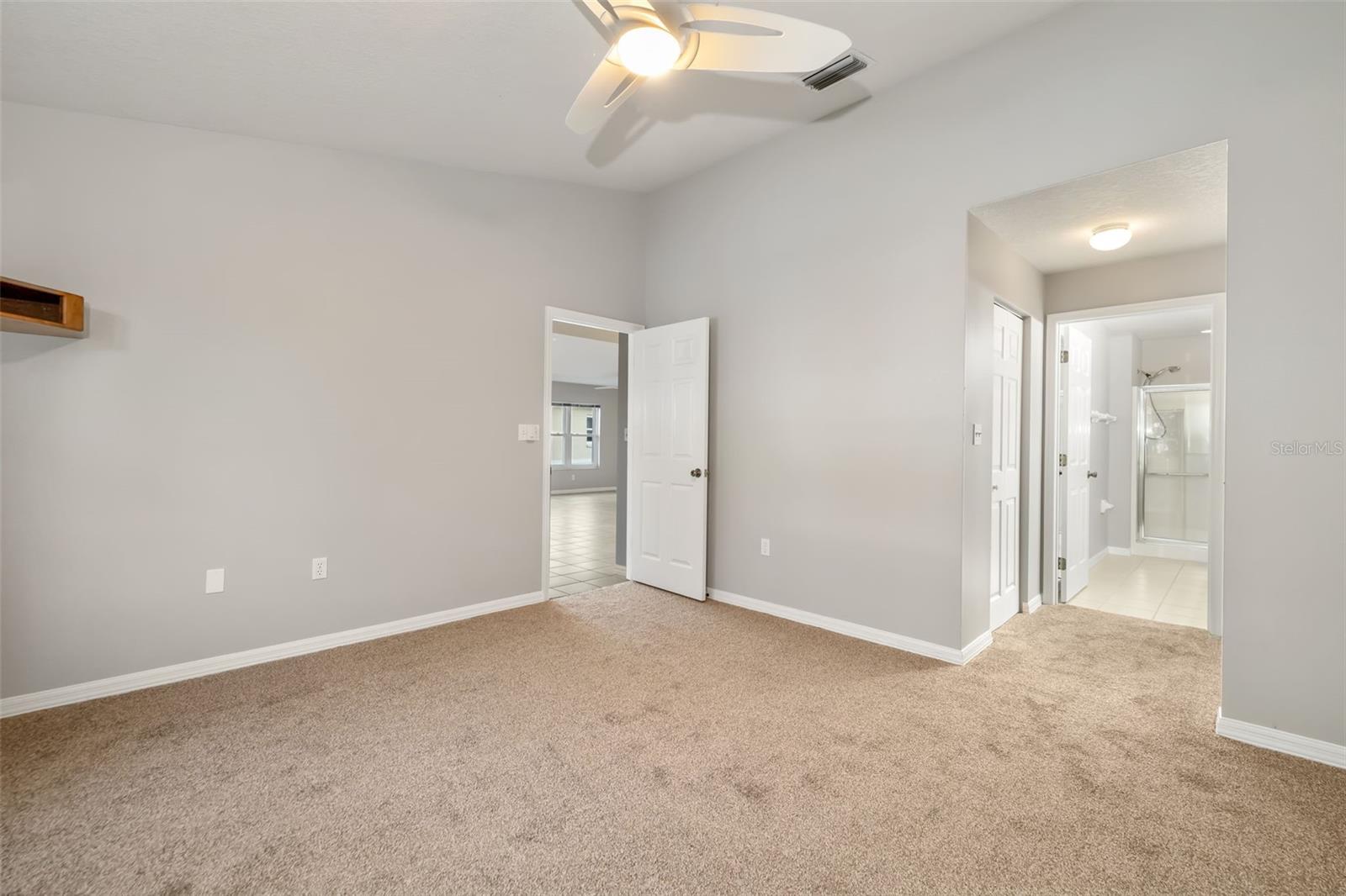 Image 21 of 46 For 2608 Edgewater Court