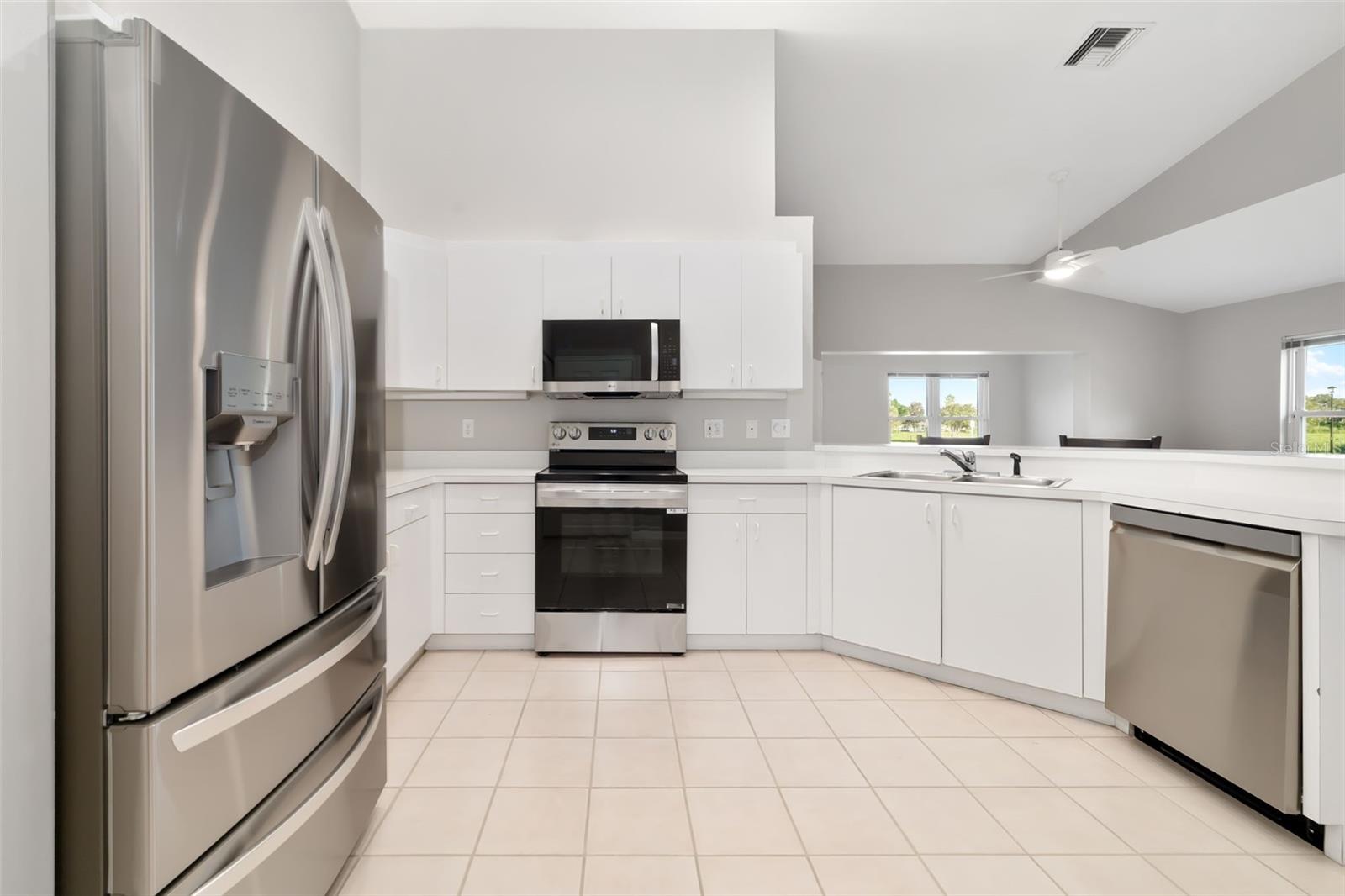 Image 8 of 46 For 2608 Edgewater Court