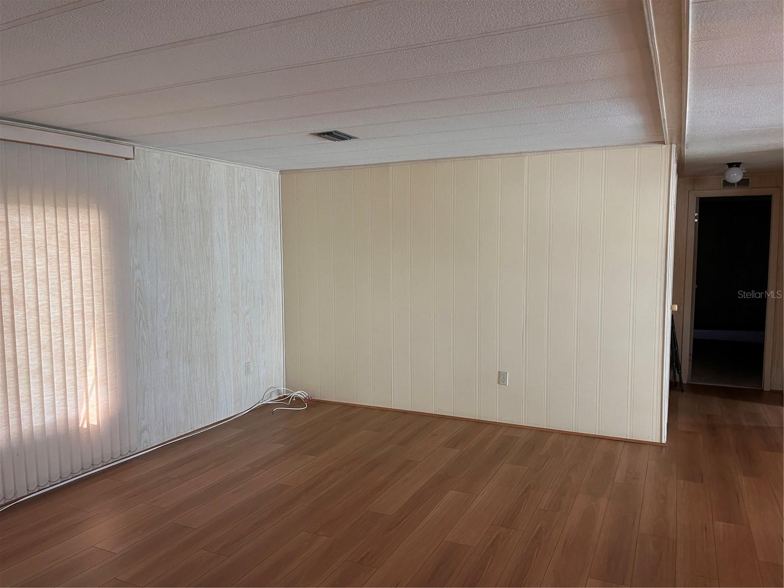 Image 12 of 28 For 5316 53rd Avenue E K14