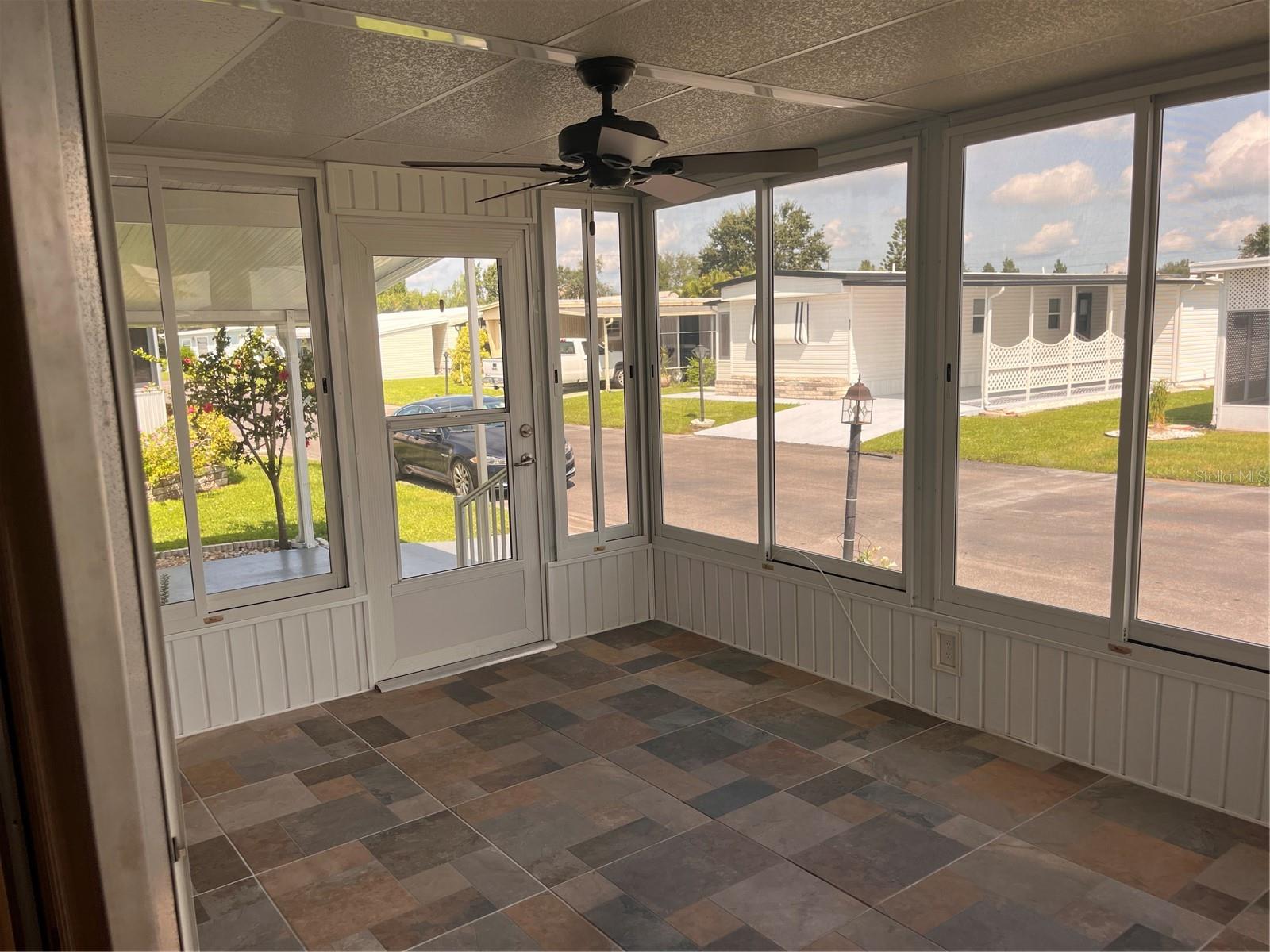 Image 16 of 28 For 5316 53rd Avenue E K14