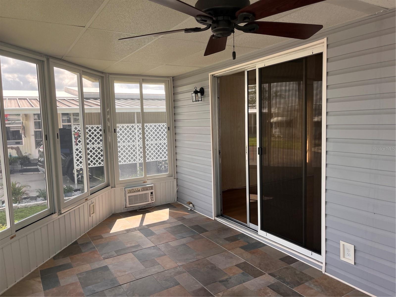 Image 17 of 28 For 5316 53rd Avenue E K14