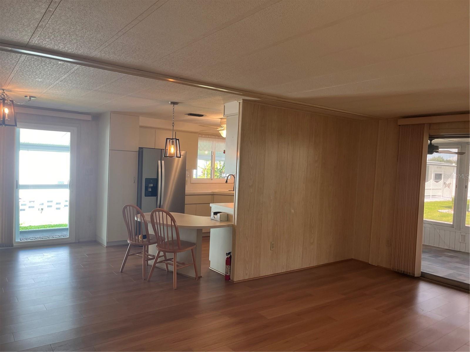 Image 7 of 28 For 5316 53rd Avenue E K14