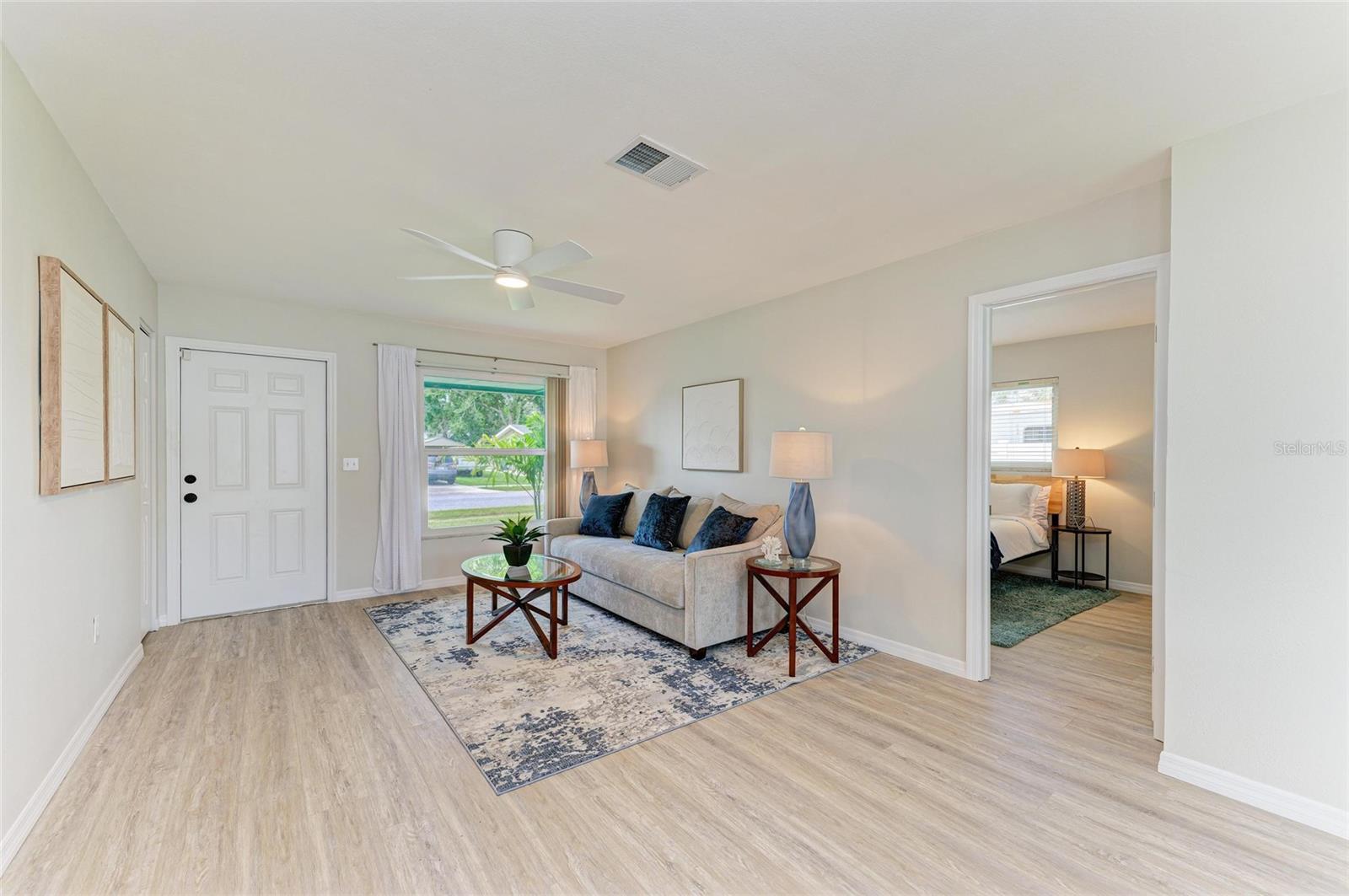 Image 4 of 39 For 3802 31st Avenue W