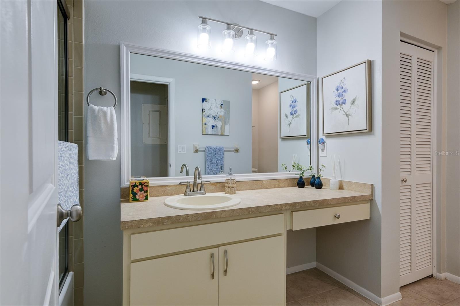Image 42 of 65 For 3447 Tallywood Lane 7143