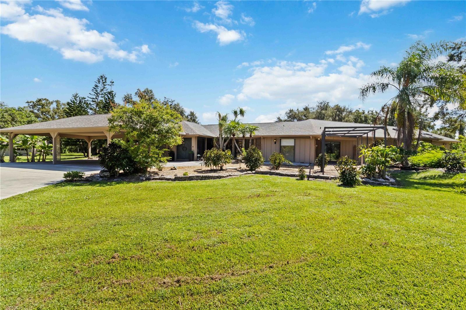 Details for 701 Eaglenook Way, OSPREY, FL 34229