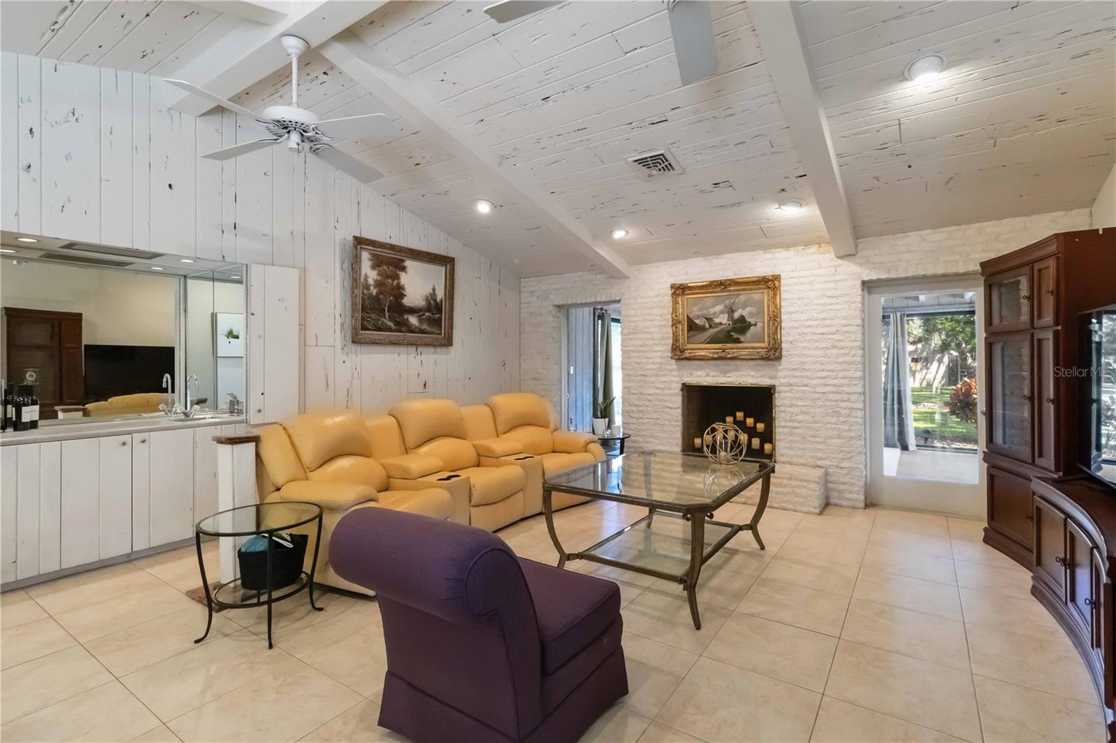 Image 15 of 59 For 701 Eaglenook Way