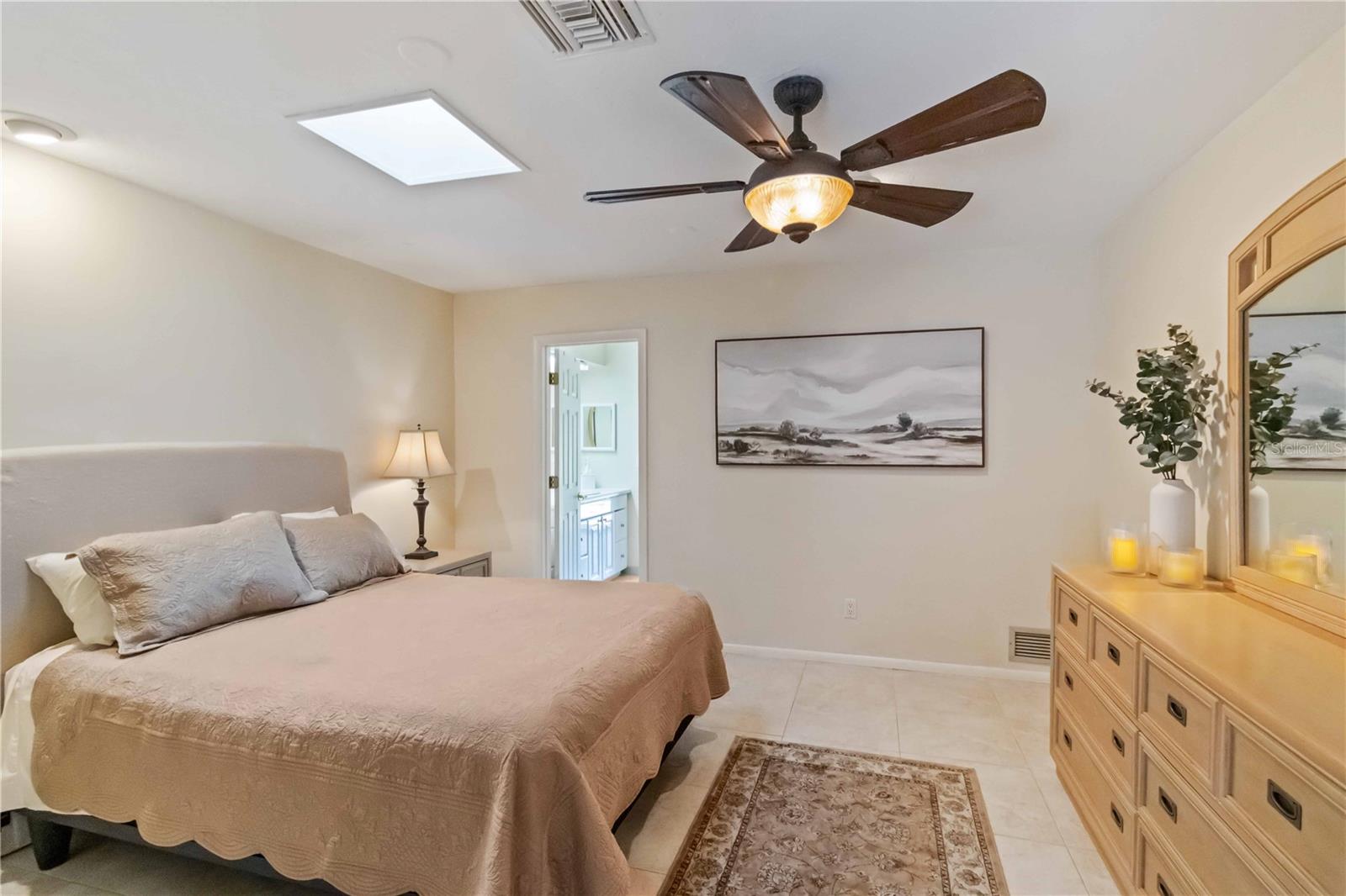 Image 21 of 59 For 701 Eaglenook Way